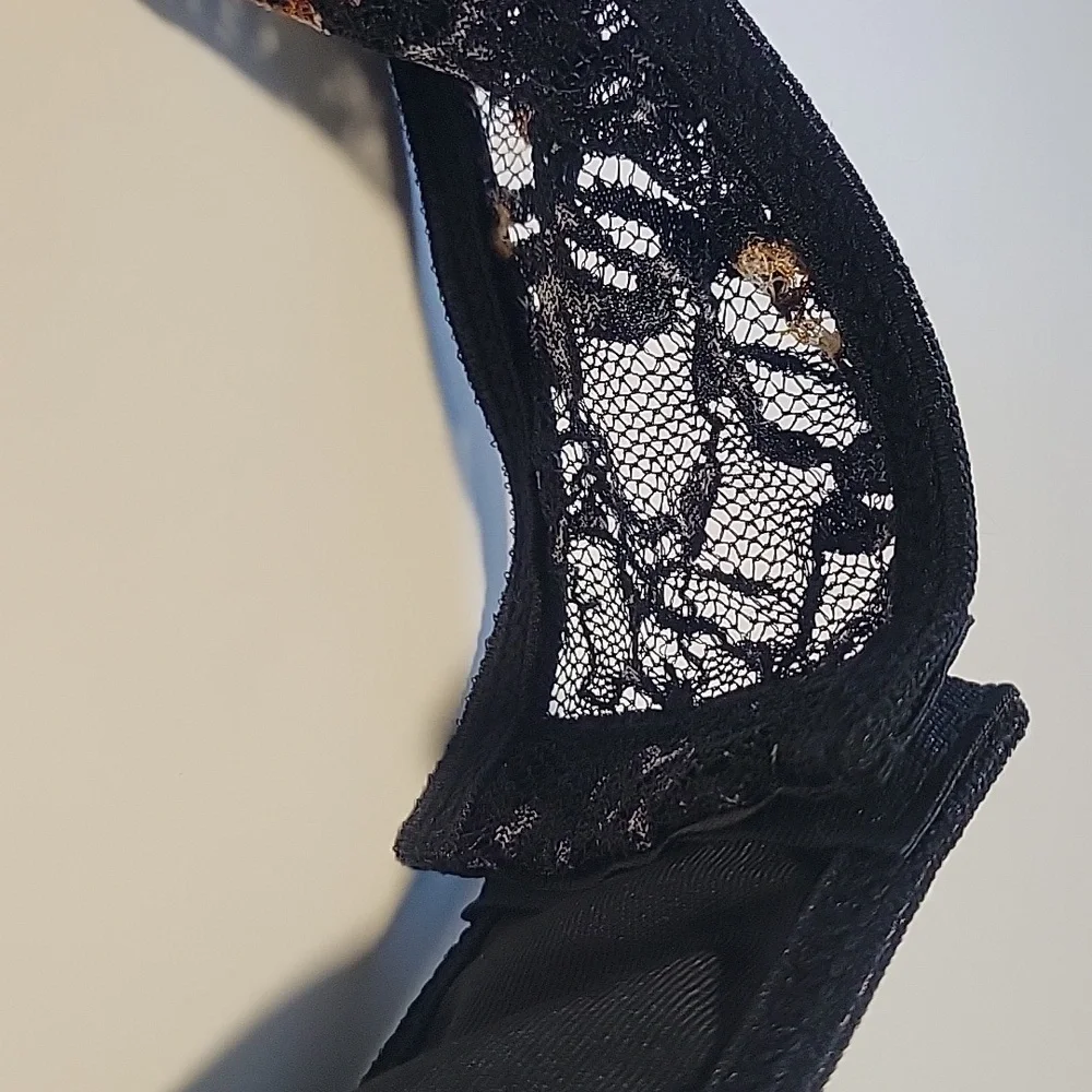 Floral Lace Long Sleeve Bodysuit Sz L